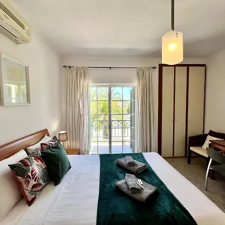 Tavira Palm Tree By Homing Apartment Exterior photo